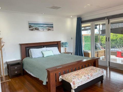 Zen Escape Guest House- Romantic Escape, Cozy Delight, Oasis Suite - Accommodation Cairns 0