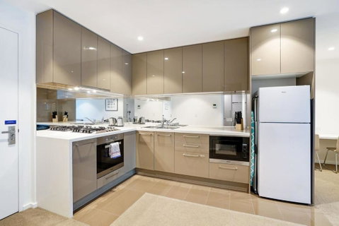 Your Own Oasis - Quiet One Bedroom Apt Near Crown - Accommodation Cairns 3