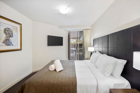 ZANZ205- Exclusive Outdoor Spa With Ocean Glimpses - Accommodation Cairns 2