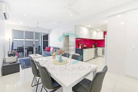 ZEN Central Bliss 2BR Holiday Retreat In The CBD - Accommodation Cairns 1