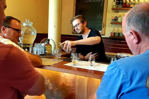 Tipple Of Gin Experience Tour - Accommodation Cairns 3