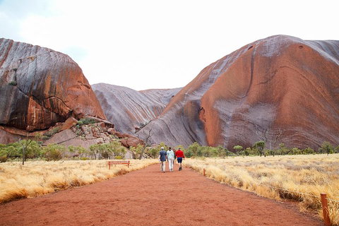 2-Day Uluru (Ayers Rock) And Kata Tjuta Trip From Alice Springs - Accommodation Cairns 1