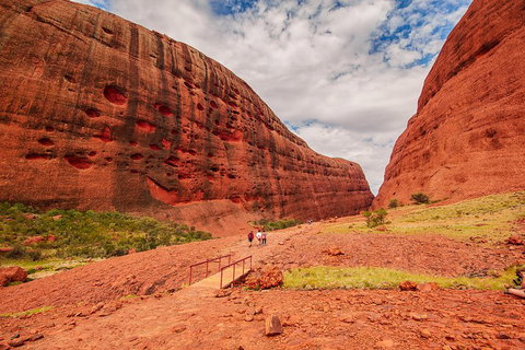 Kata Tjuta Sunrise And Valley Of The Winds Half-Day Trip - Accommodation Cairns 3