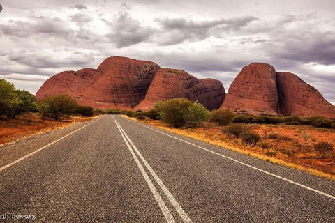5-Hour Kata Tjuta Sunrise Tour From Ayers Rock With Breakfast - Accommodation Cairns 3