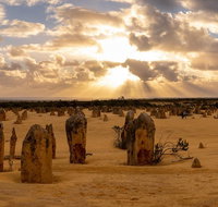 Pinnacle Desert Sunset and Night-time Stargazing Tour from Perth - Accommodation Cairns