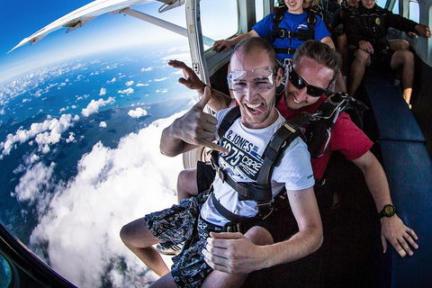 Reef And Rainforest Tandem Sky Dive In Cairns - Accommodation Cairns 2