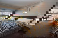 3-Day Uluru-Kata Tjuta and Kings Canyon 4WD Small-Group Eco-Tour from Alice Springs