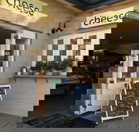 Small Group Adelaide Hills and Hahndorf Hideaway Tour from Adelaide - Accommodation Cairns